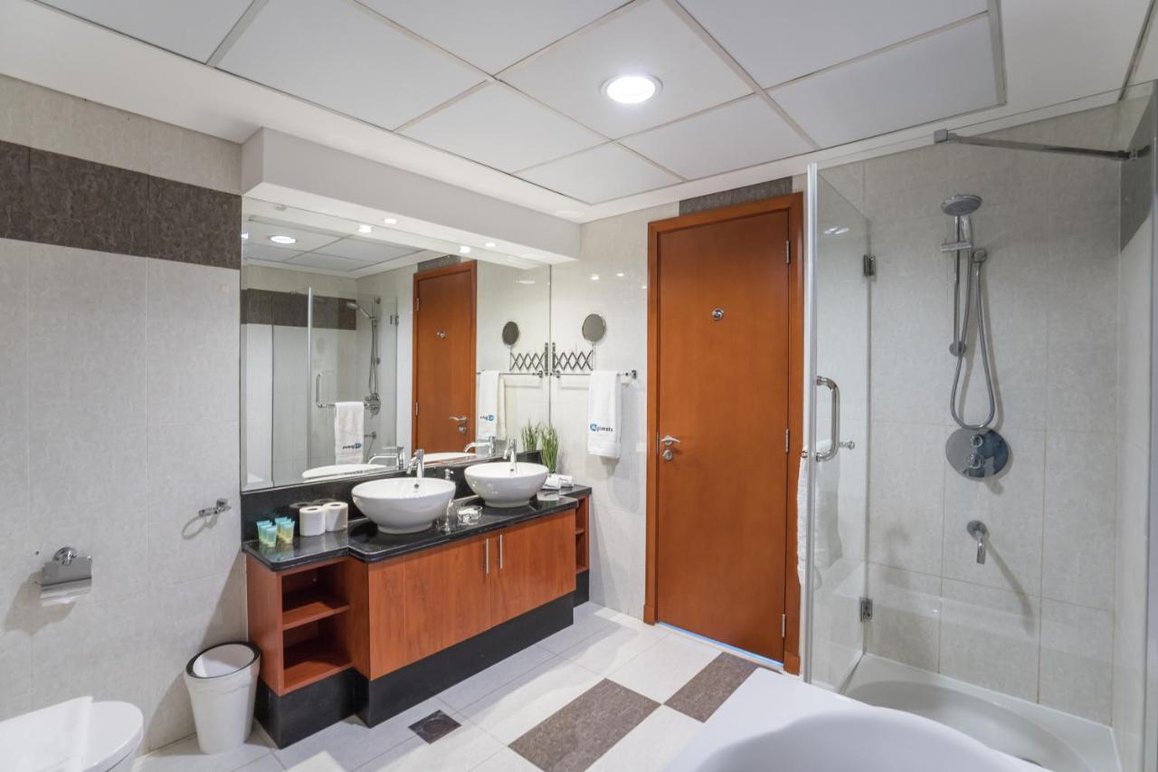 Higuests - Luxury Apartment In The Iconic Park Towers Dubaj Kültér fotó